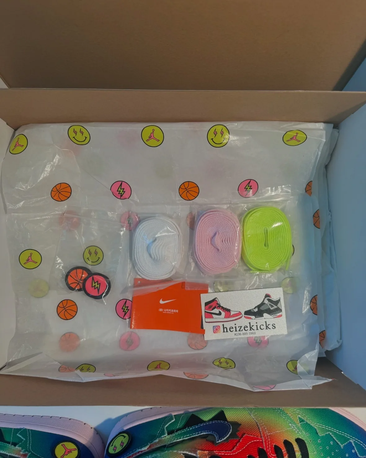 Jordan 1 High J Balvin size 10 image indicator(7)