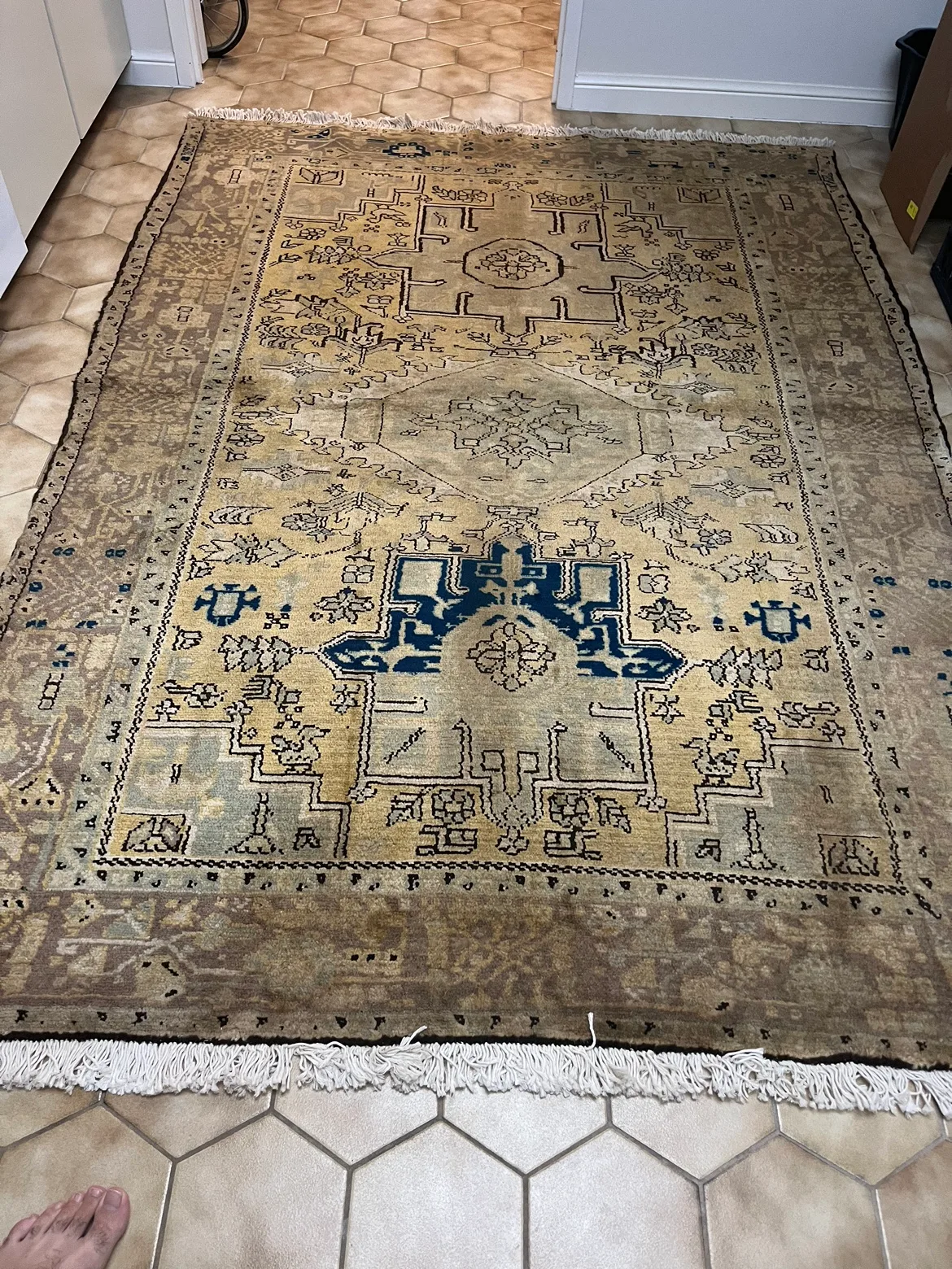 Handcrafted 100% Wool Persian Carpet image indicator(5)