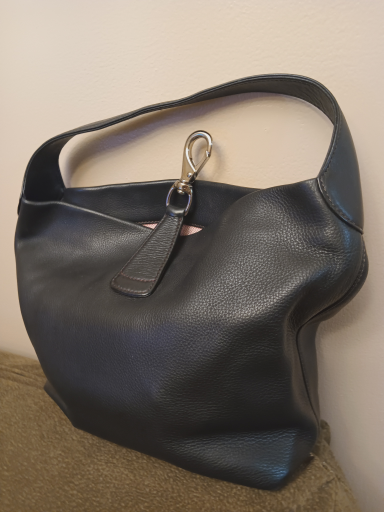 Dooney & Bourke Leather Shoulder Bag - photo 4