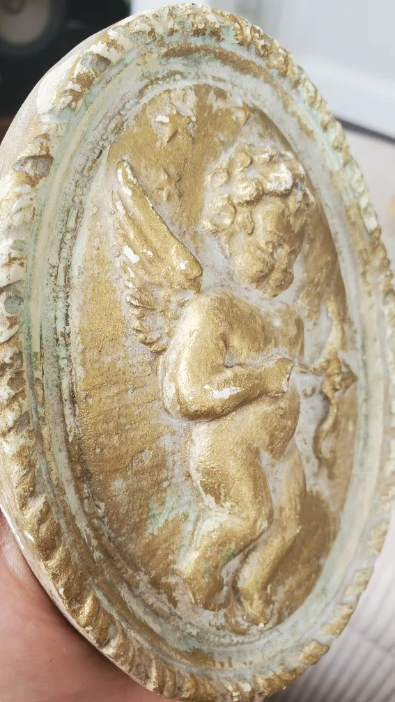 Gold Cupid Wall Decor image indicator(4)