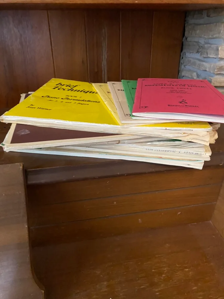 Mason & Risch Upright Piano image indicator(7)