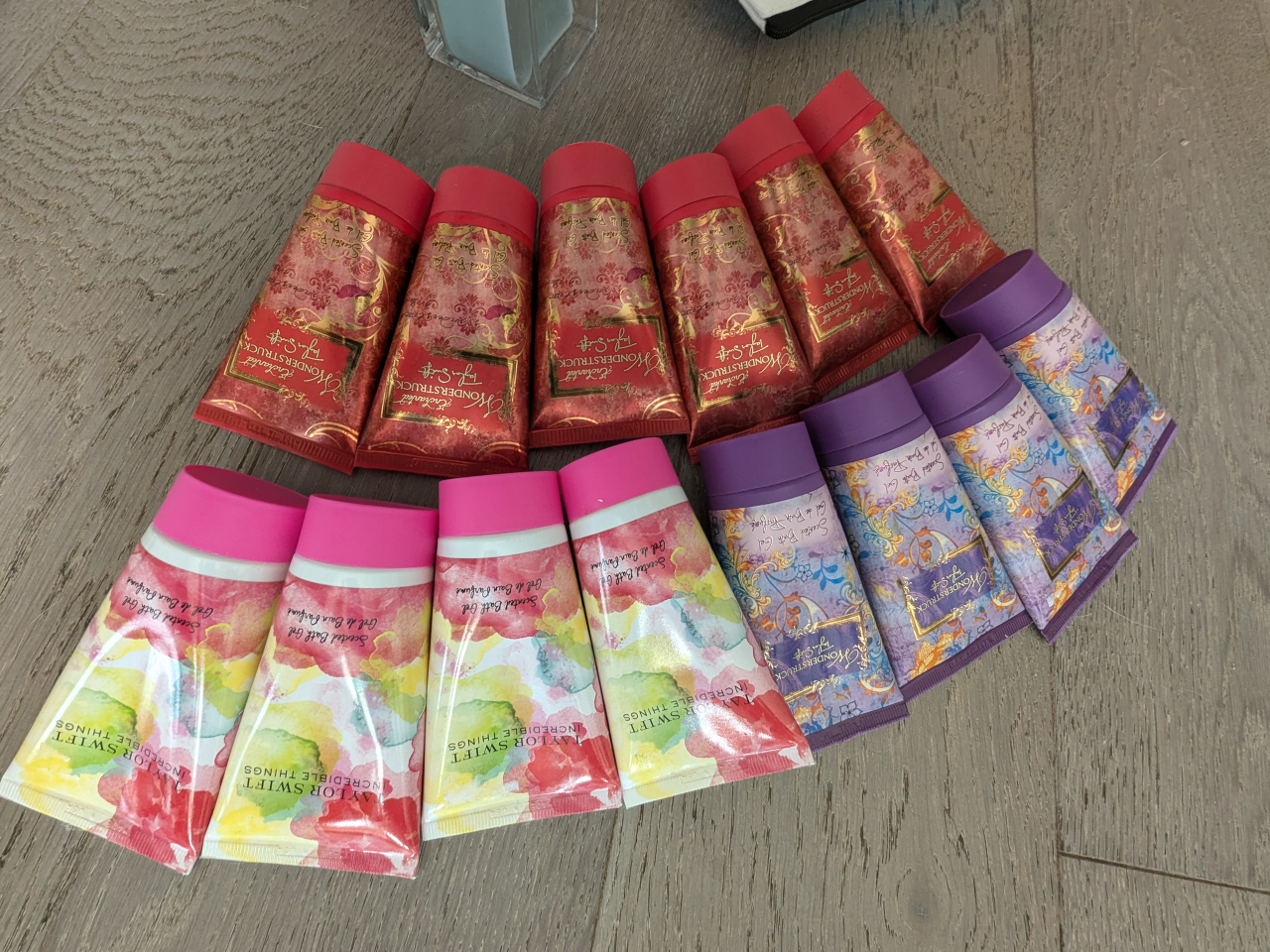 Taylor Swift Themed Items - photo 4