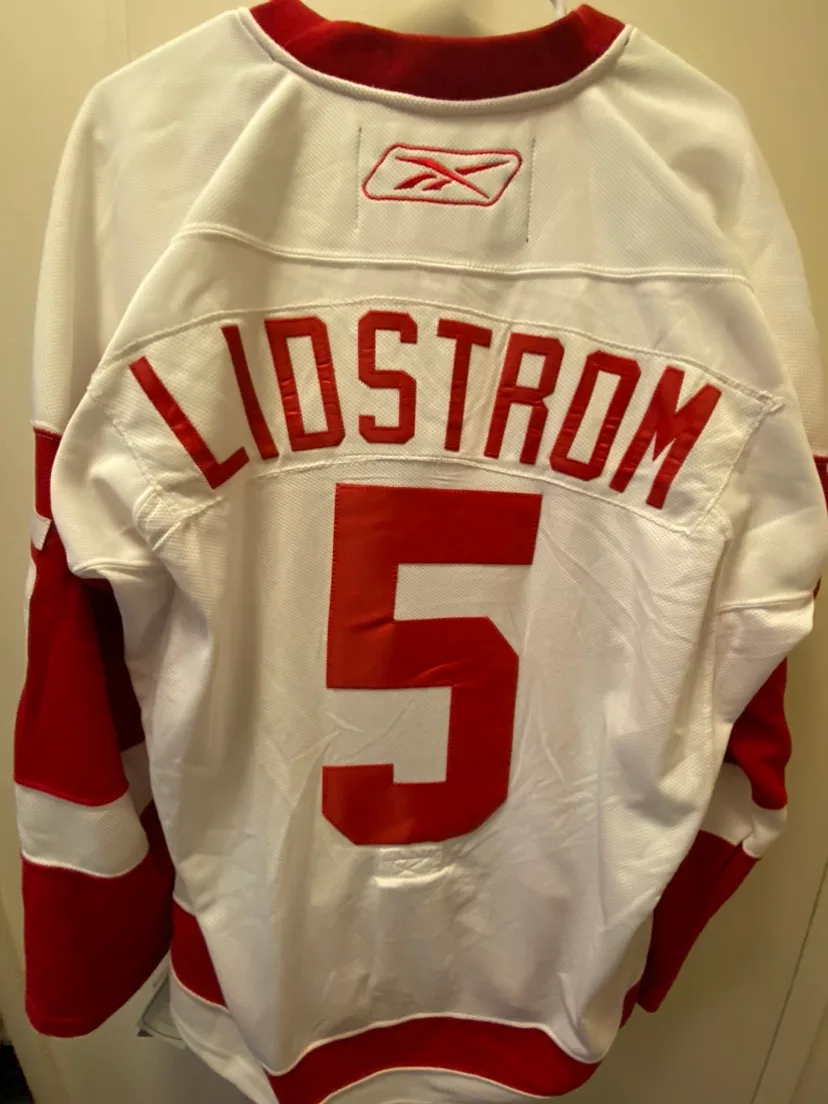 Reebok Detroit Red Wings #5 Lidstrom Jersey NEW WITH TAGS image indicator(2)