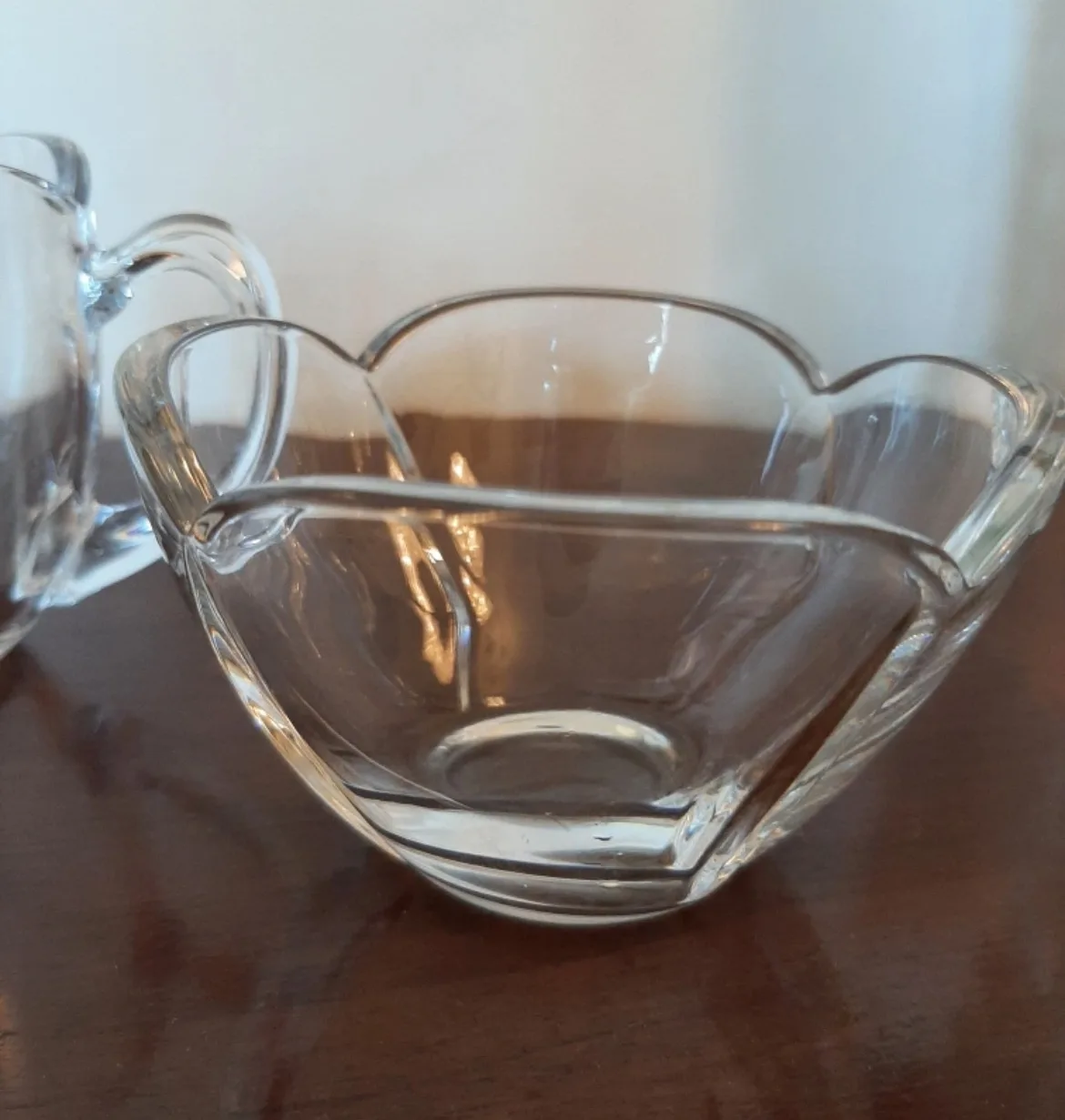 Glass cream and sugar set image indicator(3)