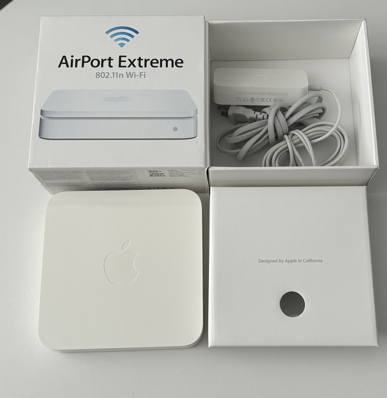 Apple AirPort Extreme Wi-Fi Router
