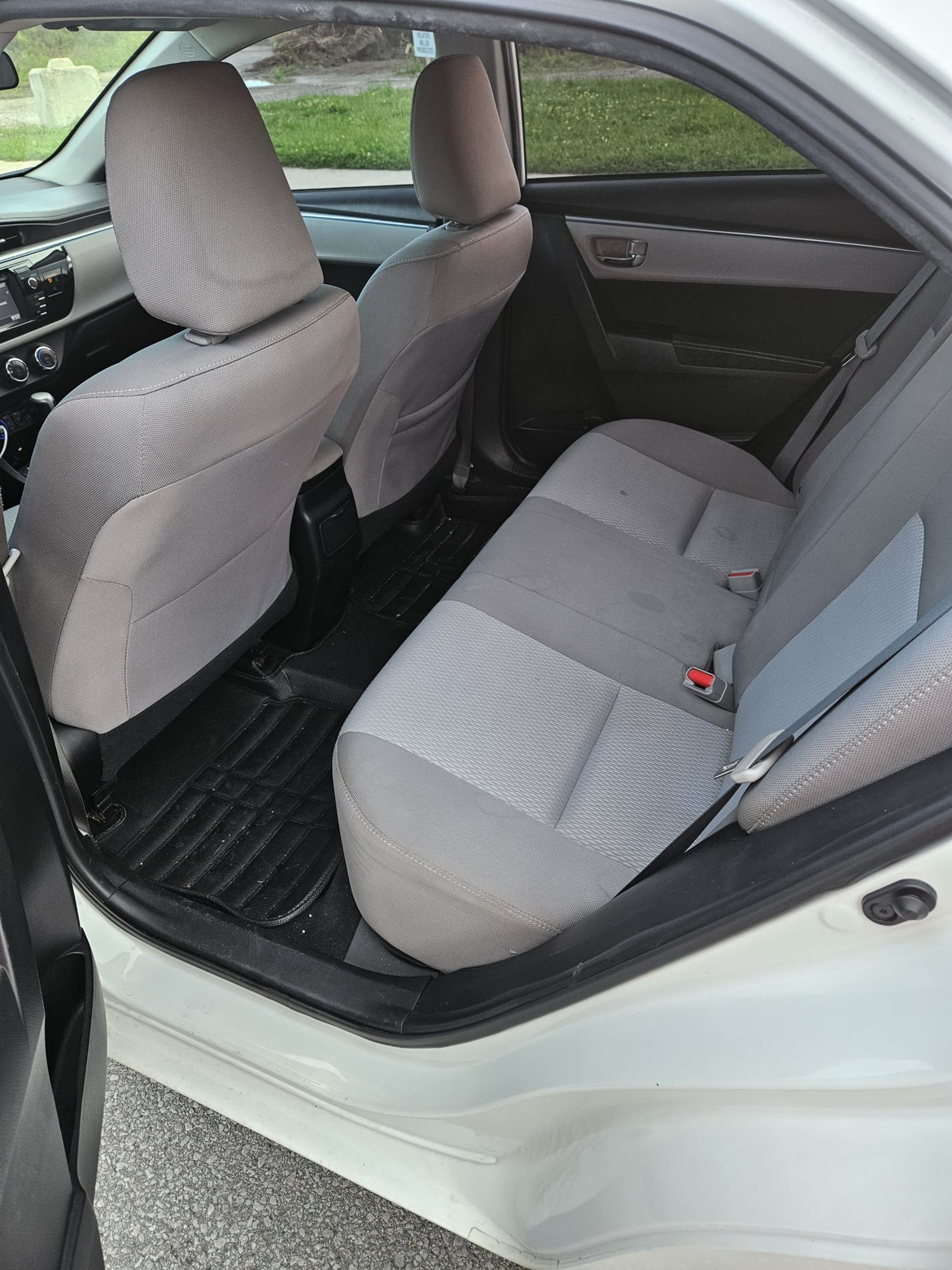2016 Toyota Corolla - photo 2