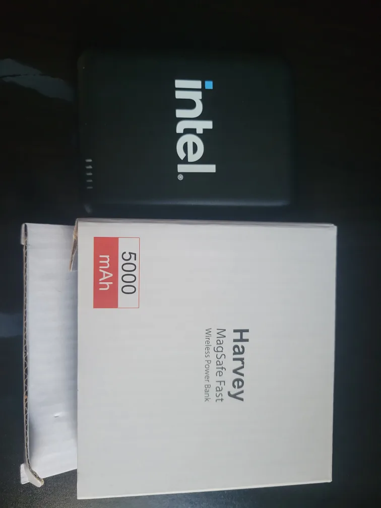 Harvey MagSafe 5000 mAh Wireless Power Bank thumbnail
