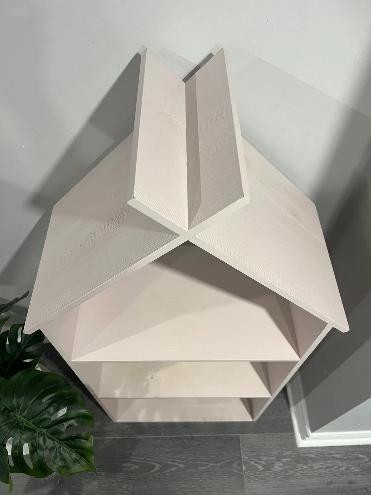 Dollhouse or  Bookshelf image indicator(3)