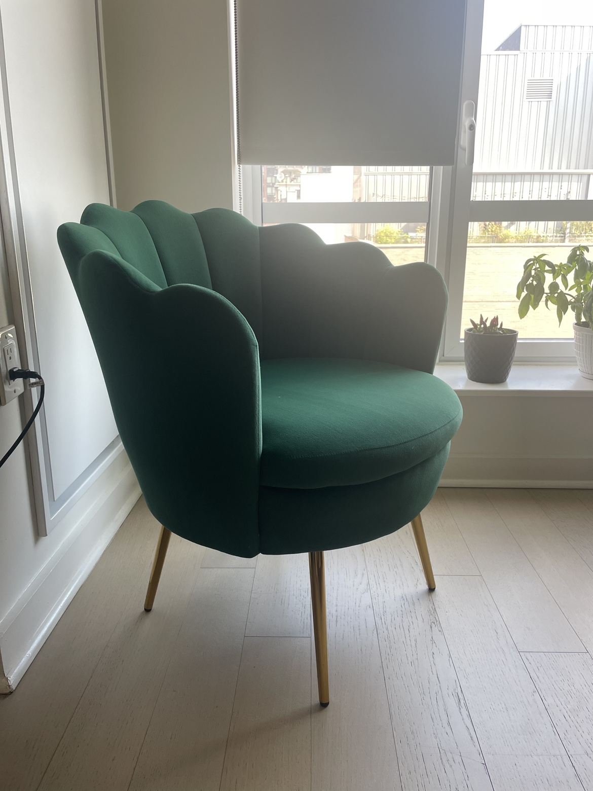 Green Velvet Accent Chair - photo 2