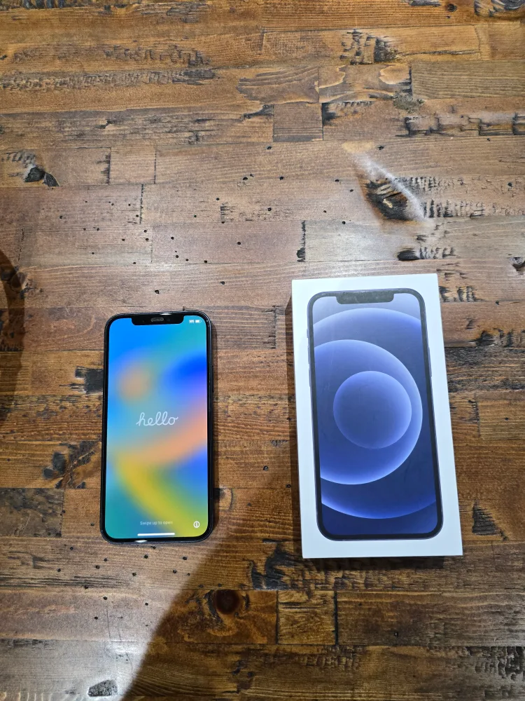 IPhone 12 (black,  128gb) w/ Otterbox Case thumbnail
