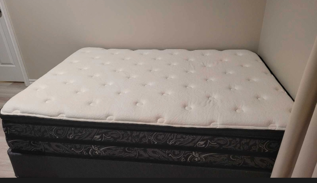 full size mattress & box spring - photo 2