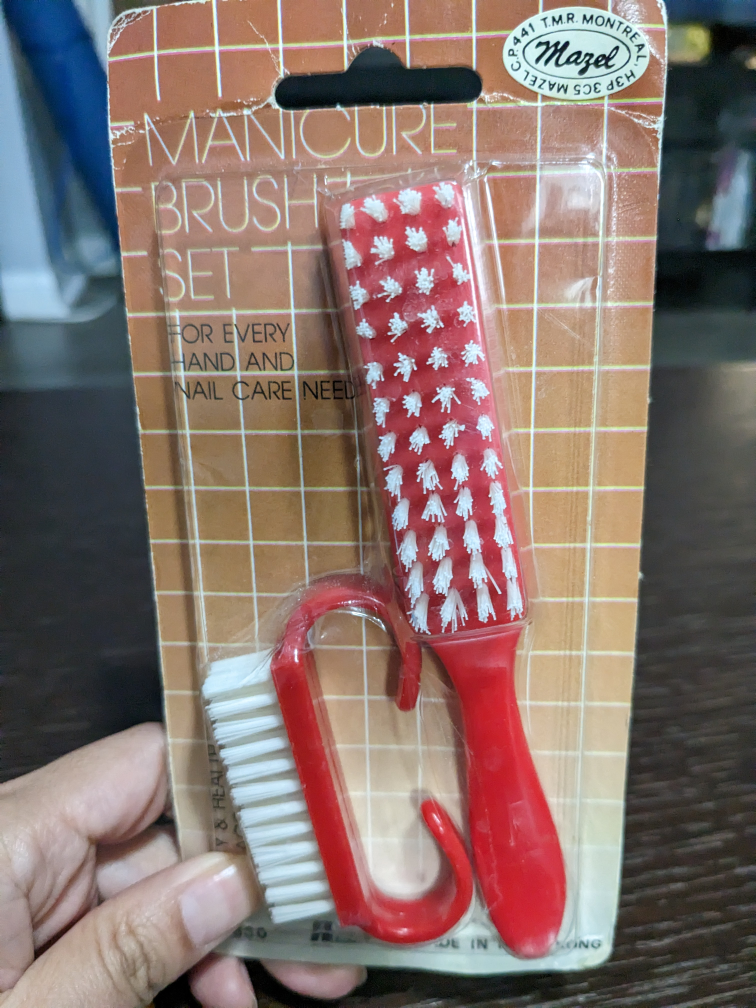 Manicure nail brush set