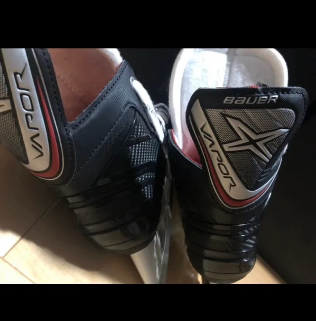 🧡Like New-Bauer Vapor Hockey Skates image indicator(2)
