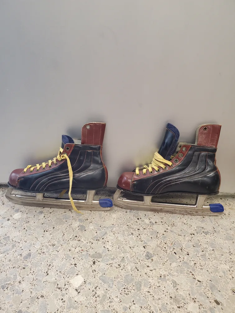Vintage 1960s Mens Leather Two-Tone Ice Hockey Skates image indicator(3)