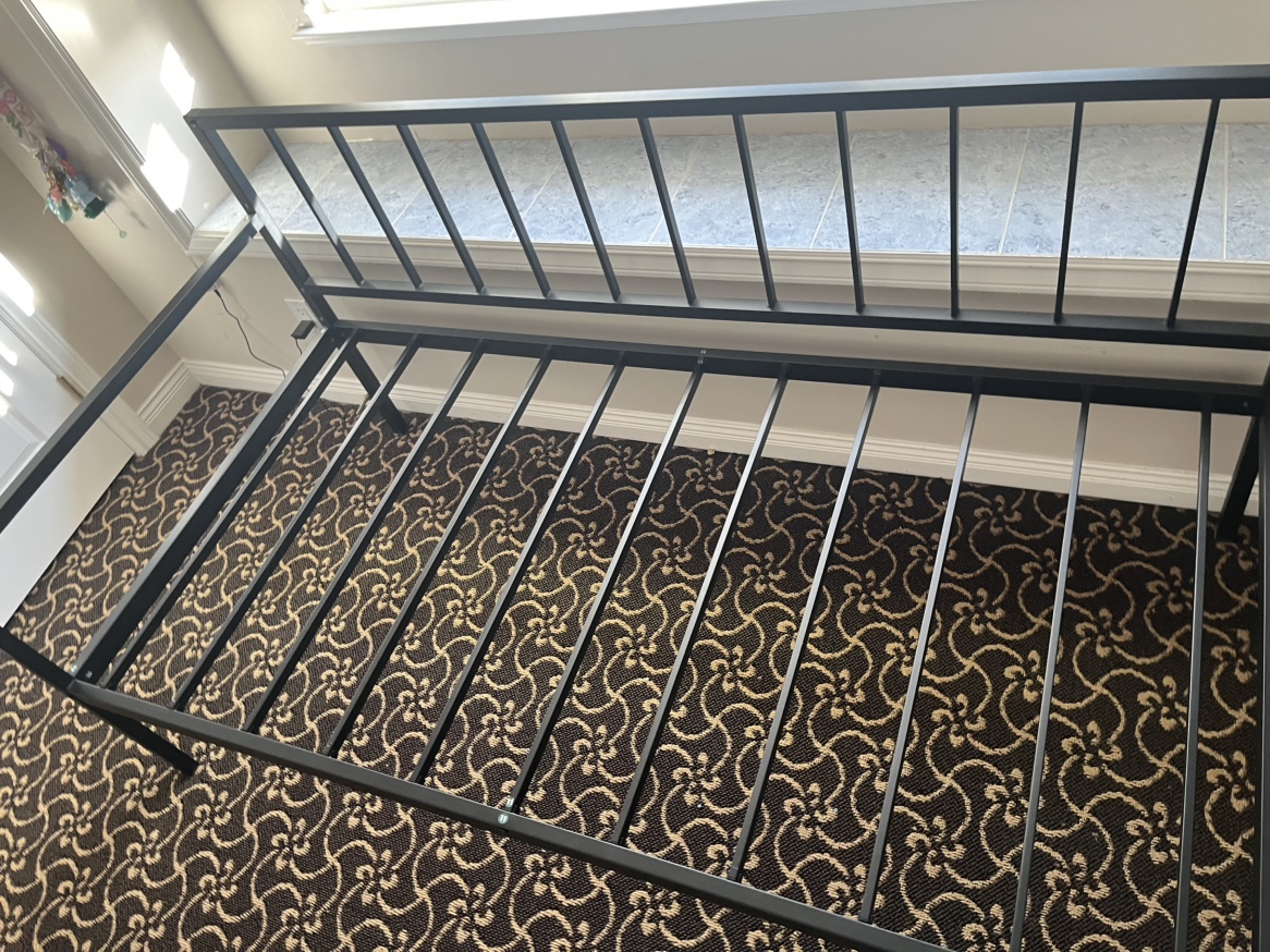 Metal Bed Frame - photo 5
