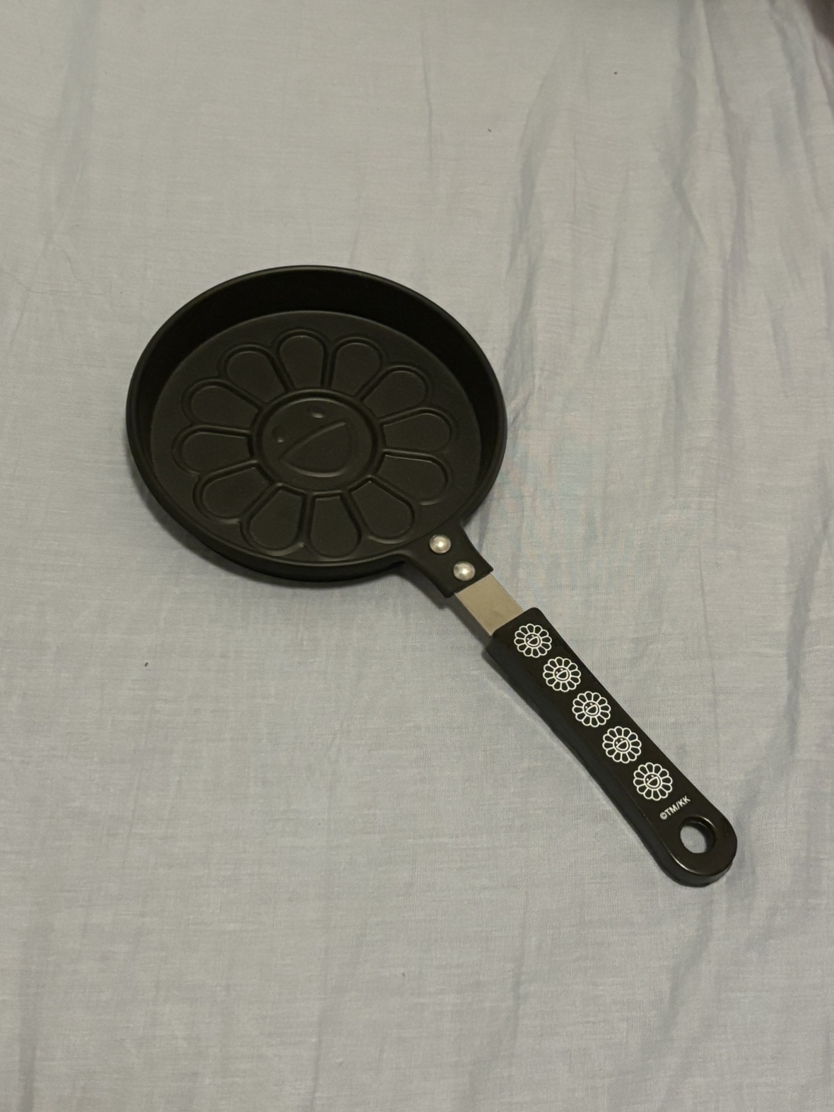 Takashi Murakami x Smart Magazine Flower Pancake Maker
