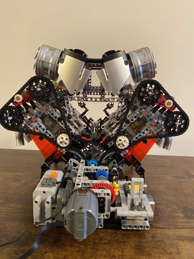 Brick Technic  V8 Engine - photo 2