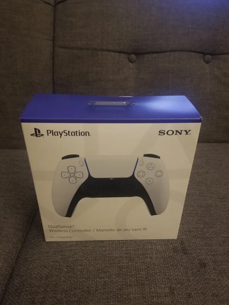 Brand New Sealed White Sony PS5 Controller thumbnail