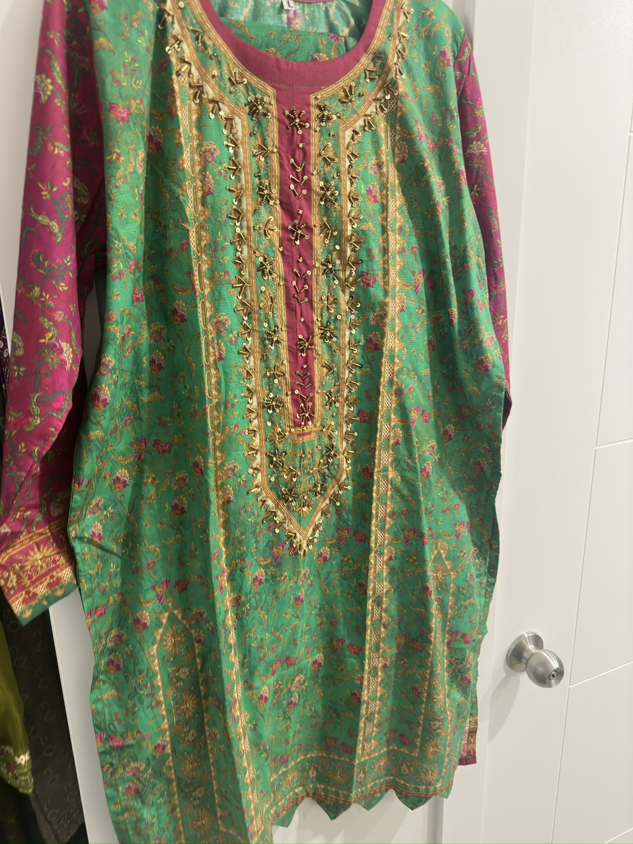 Green Floral Embroidered Kurta