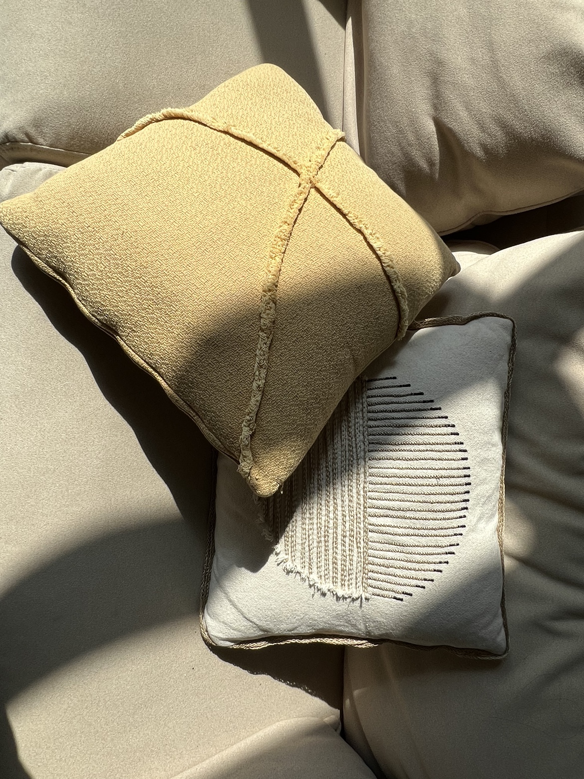 Decorative Throw Pillow | Structube - photo 4