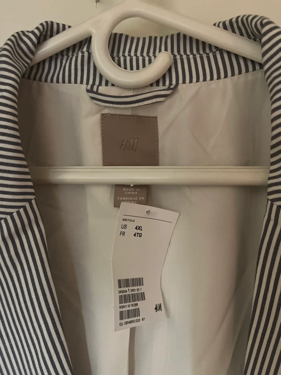 H&M Striped Blazer image indicator(2)
