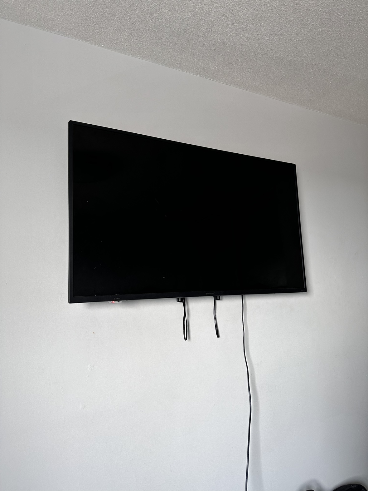Sharp Roku TV 50” - photo 4