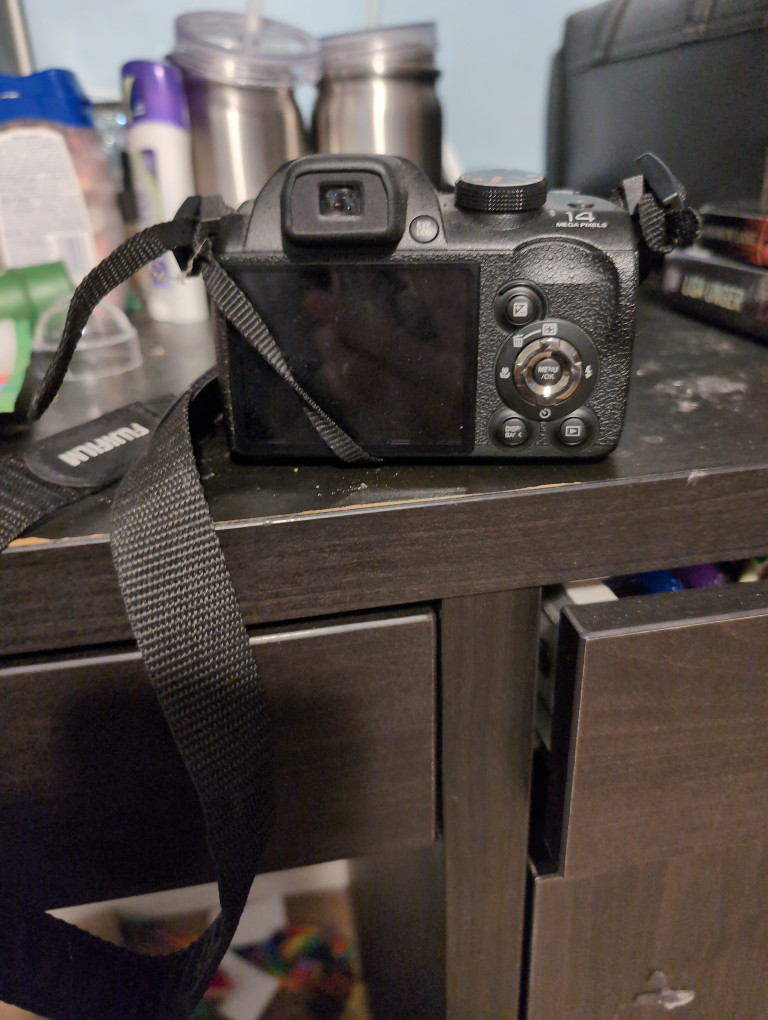 Fujifilm Finepix S Camera - photo 2