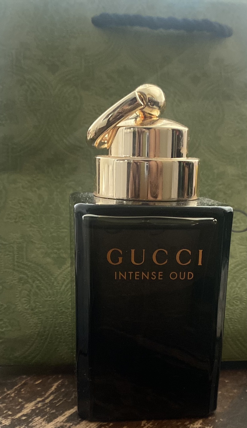 Gucci Intense Oud Perfume