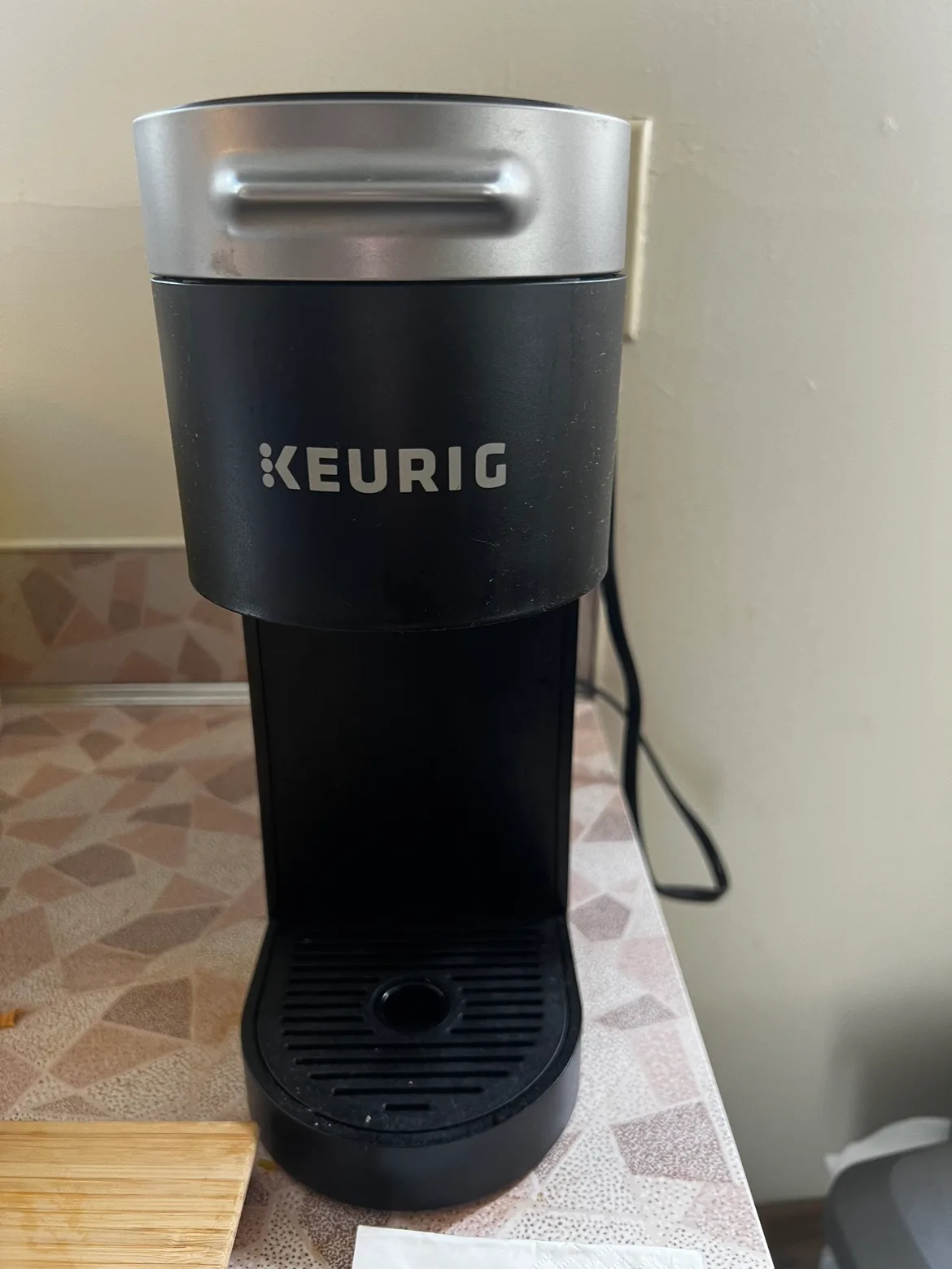 Keurig Single Serve Coffee Maker thumbnail