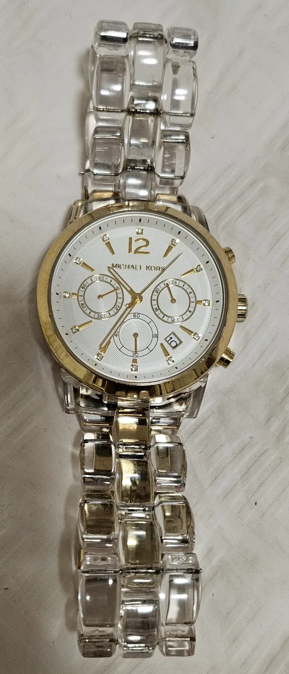 Michael Kors Gold watch image indicator(2)
