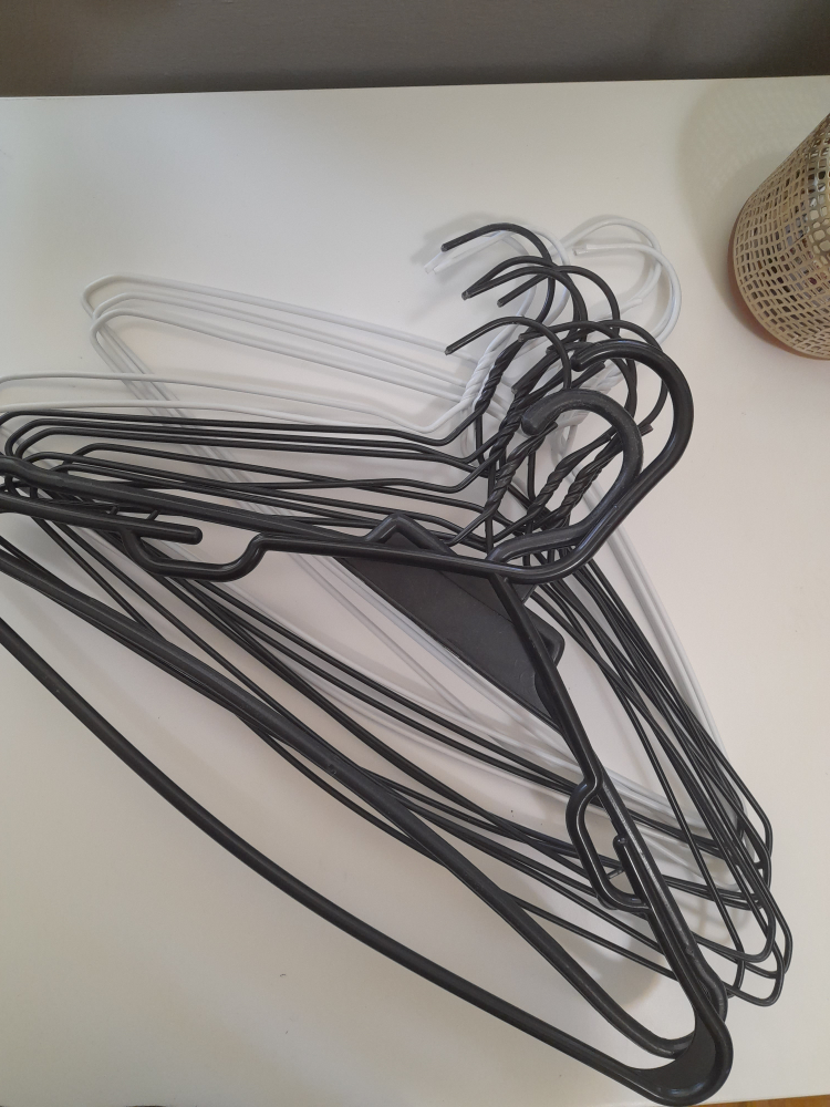 cloth hangers