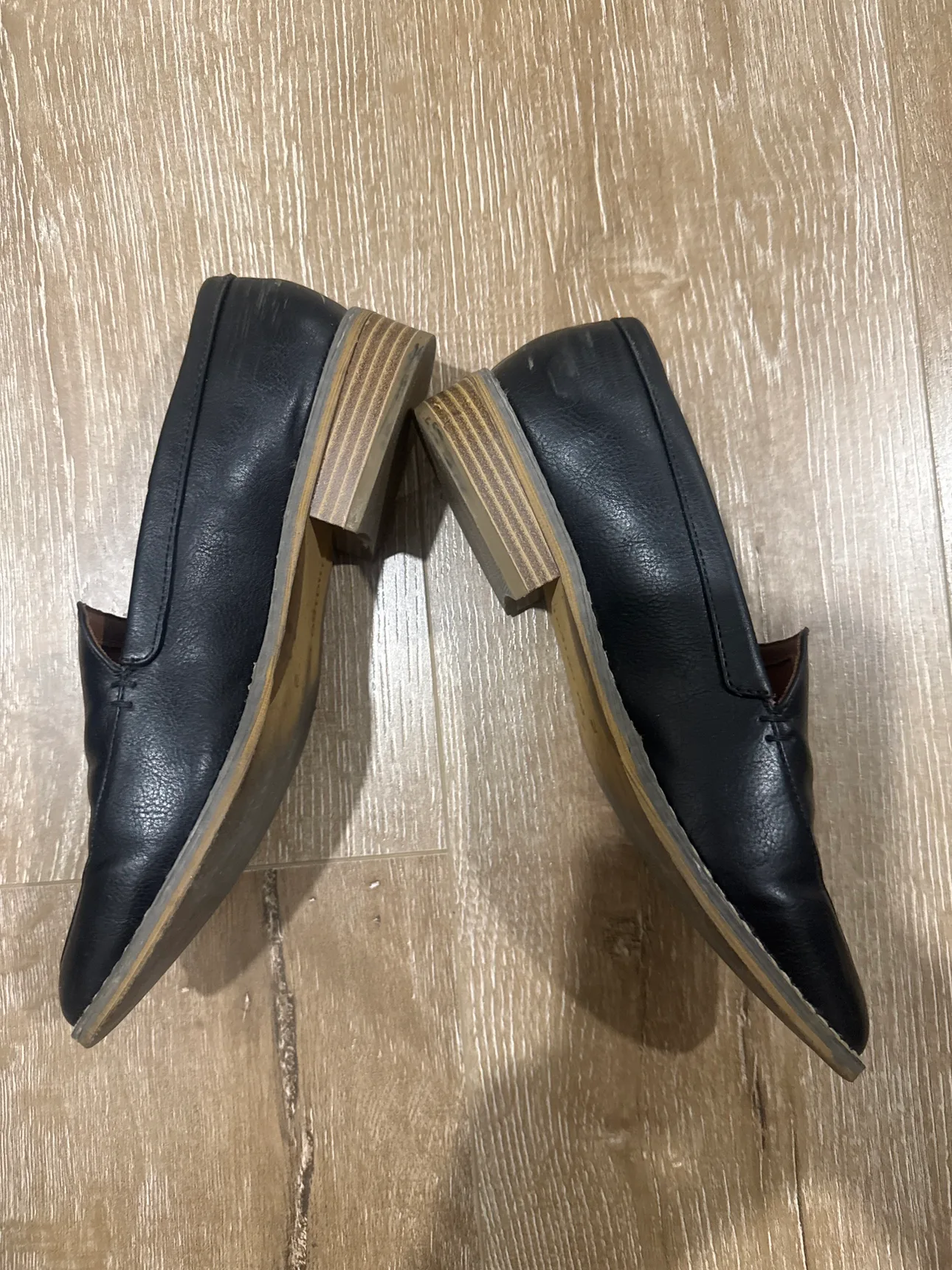 Black Leather Loafers image indicator(2)