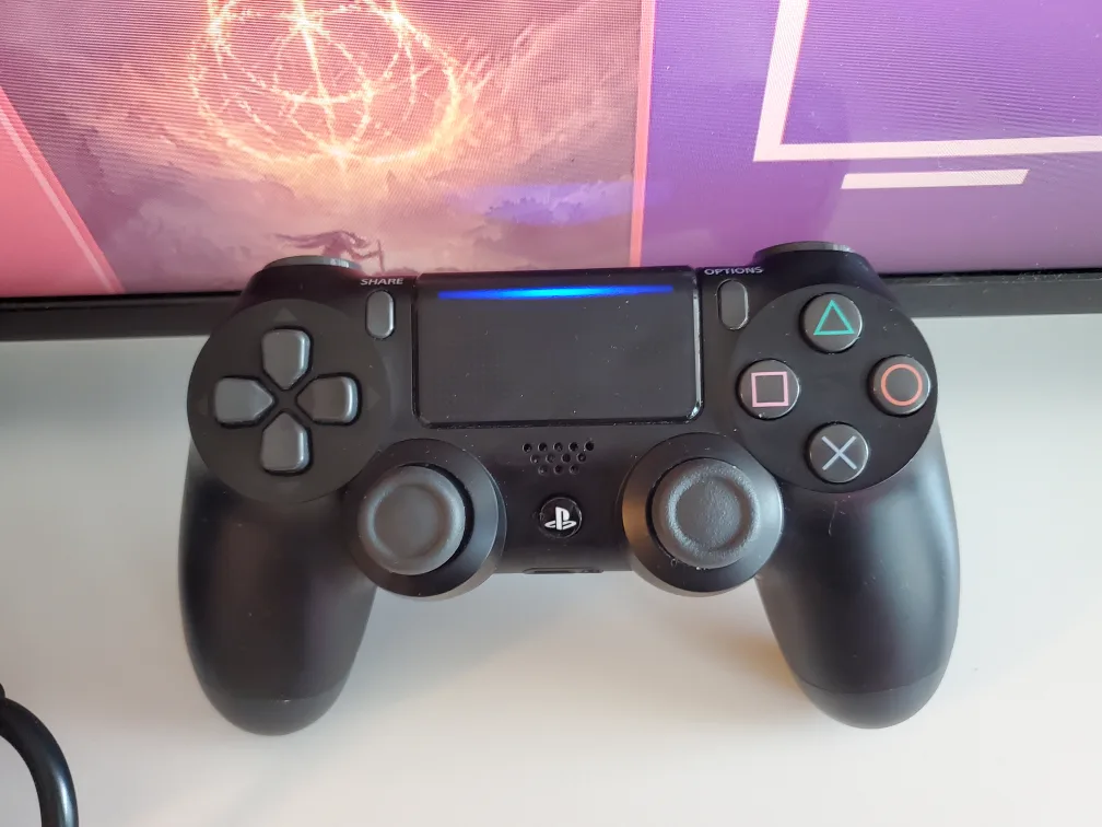 Play Station 4 Pro with controller image indicator(2)