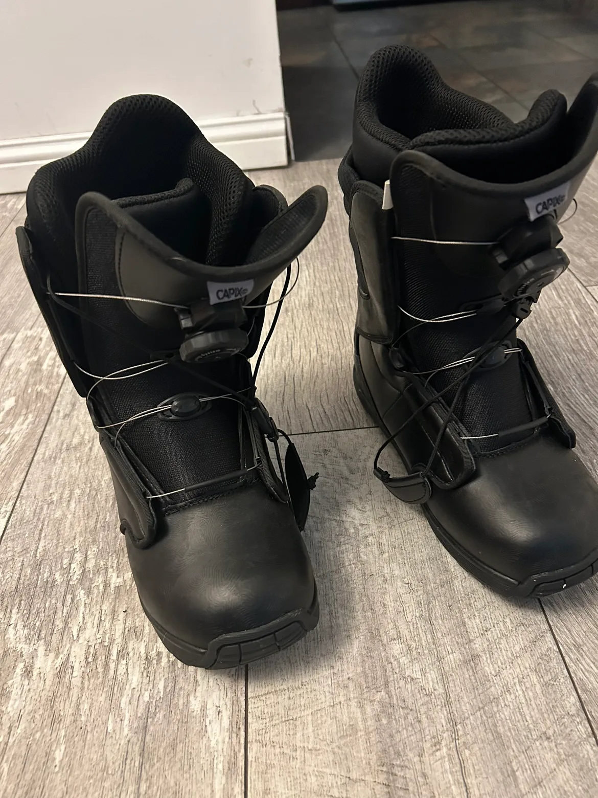 Capix Snowboard Boots Size 8 men’s image indicator(3)