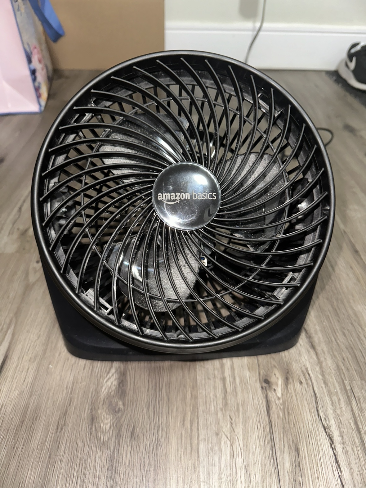 Amazon Basics 11” Fan