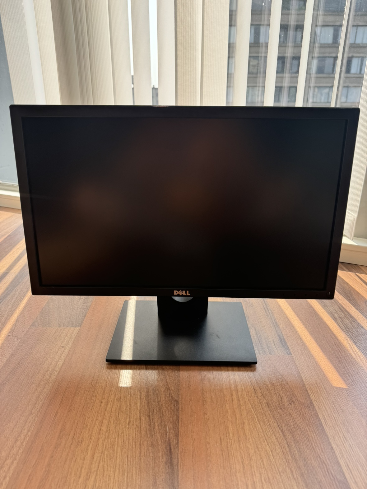 Dell Desktop Monitor