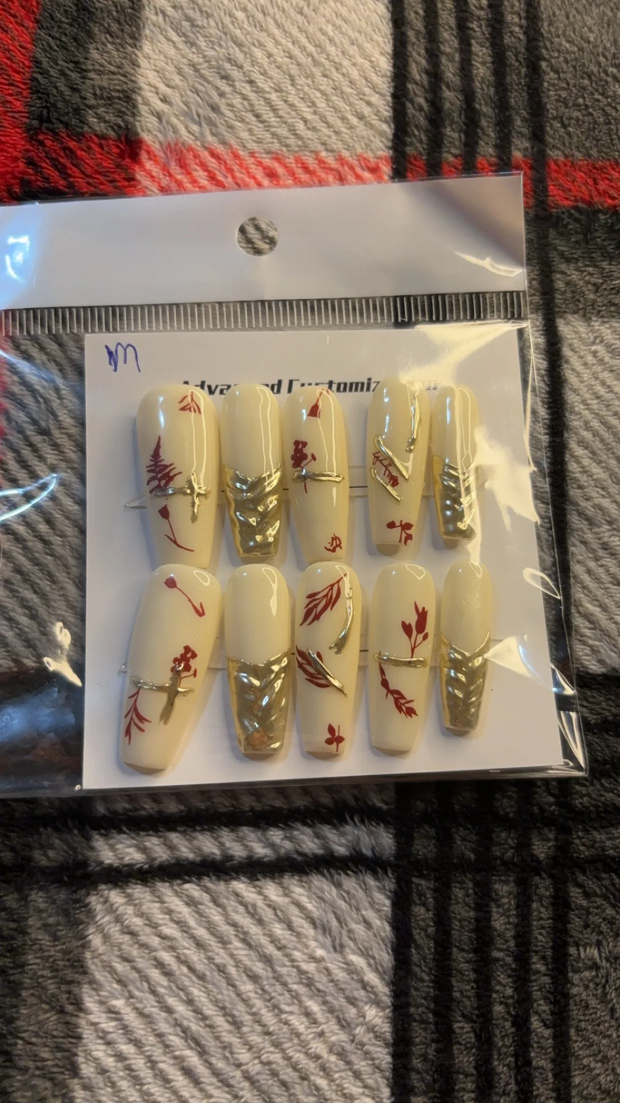 Press on 💅 nails with Accessories image indicator(2)