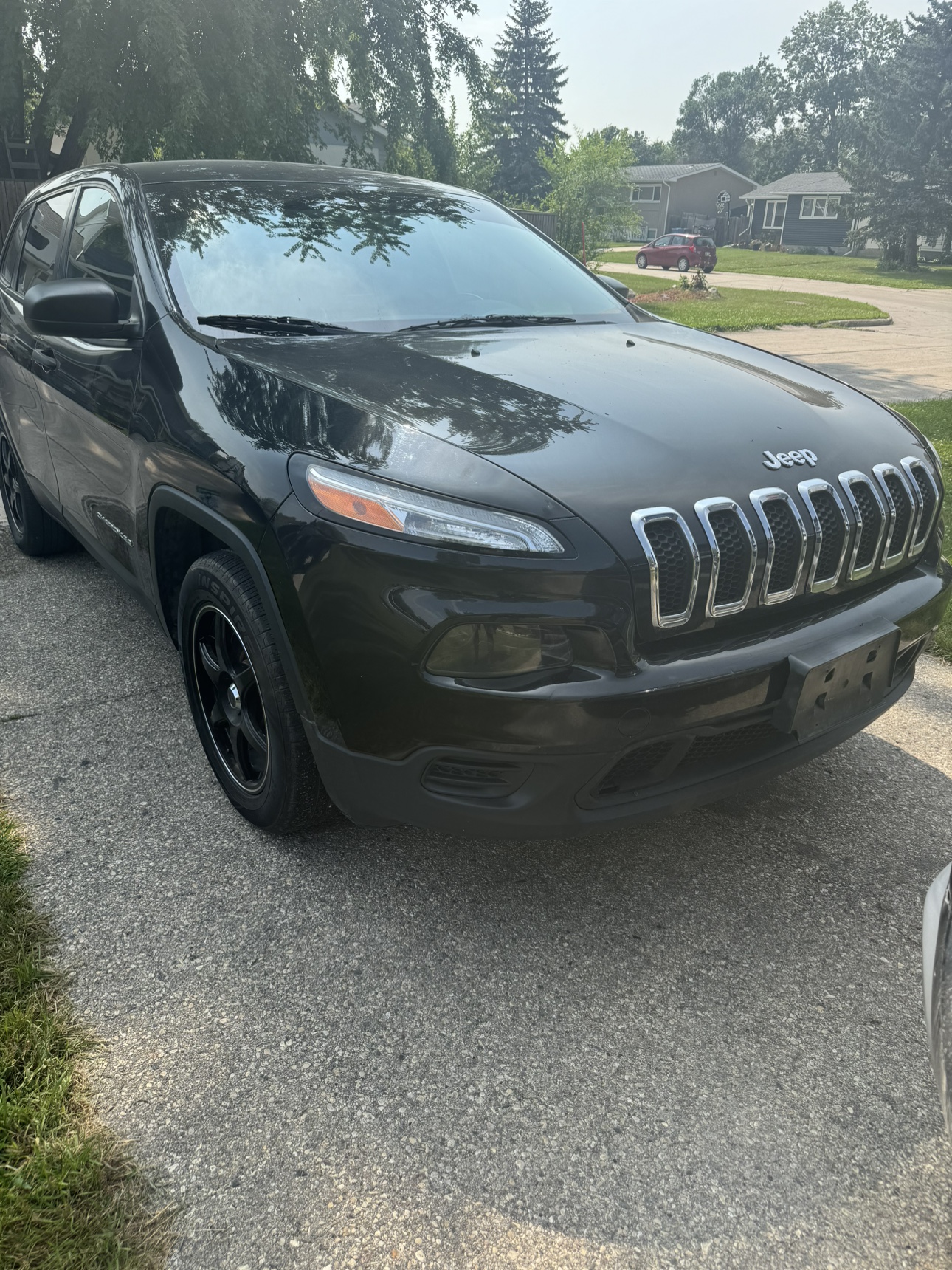 Jeep Cherokee - photo 4