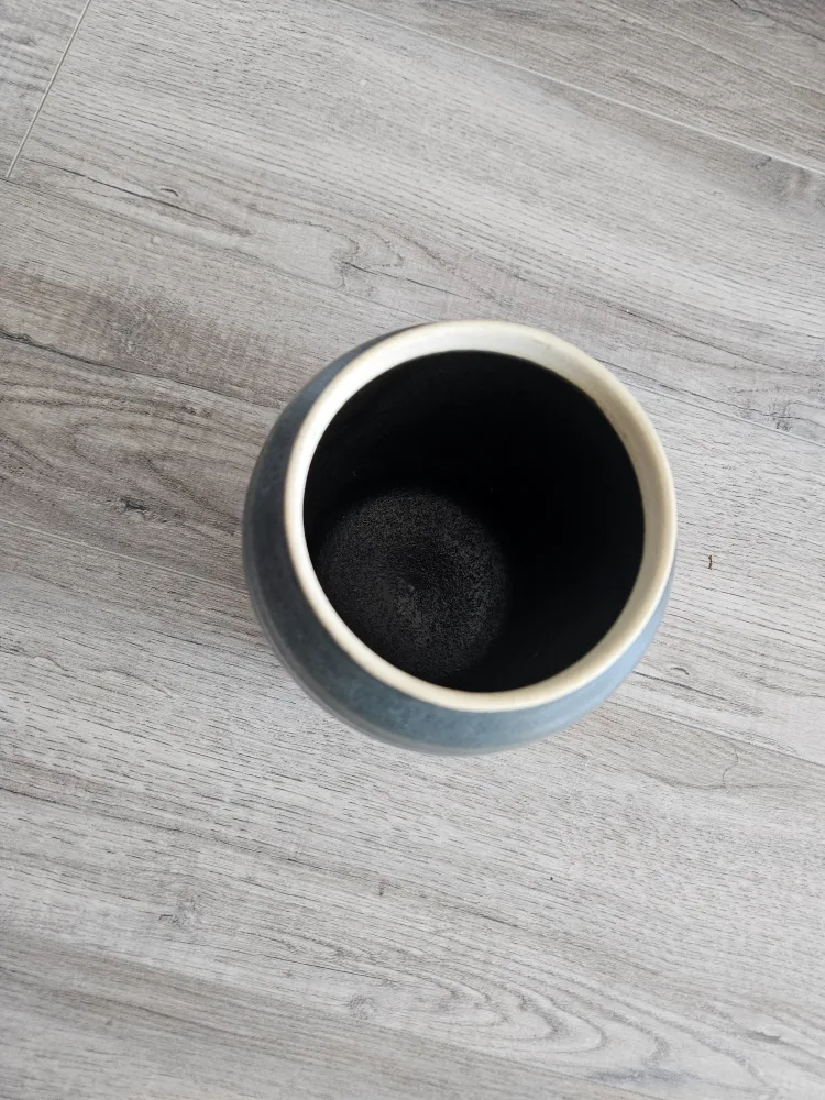 Ceramic Vase image indicator(3)