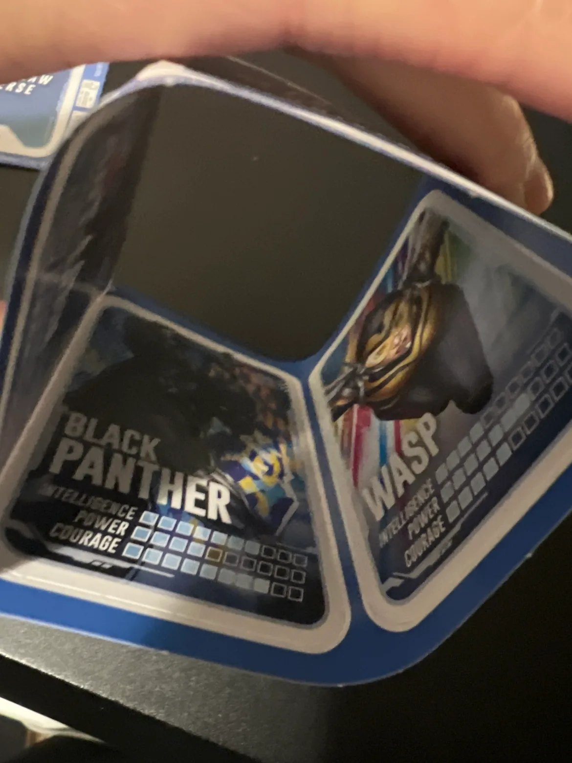 Marvel trading cards image indicator(5)