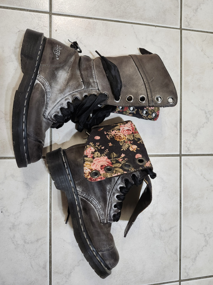 Dr. Martens TRIUMPH 1914