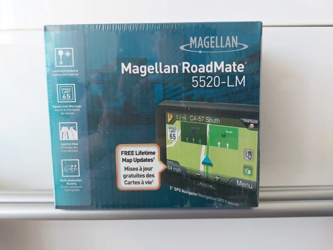 BRAND NEW Magellan RoadMate 5520-LM GPS Navigator thumbnail
