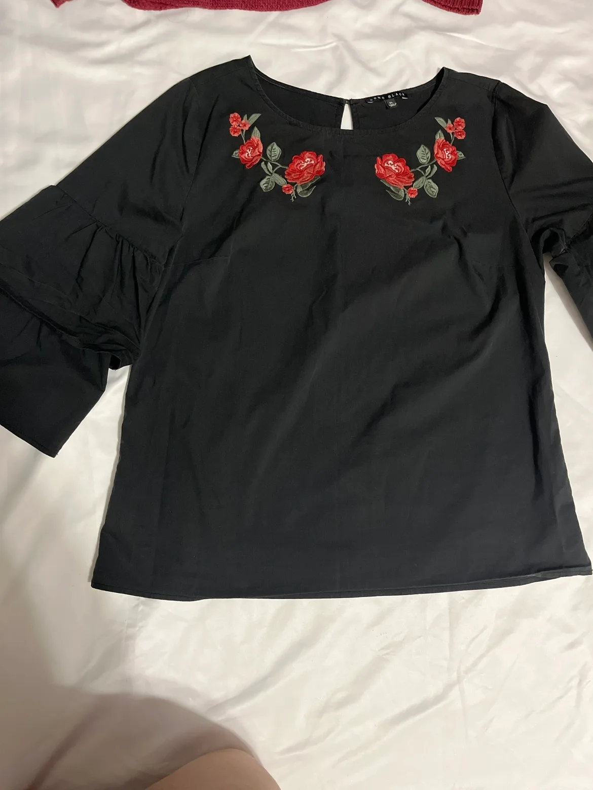 Black Floral Blouse image indicator(2)