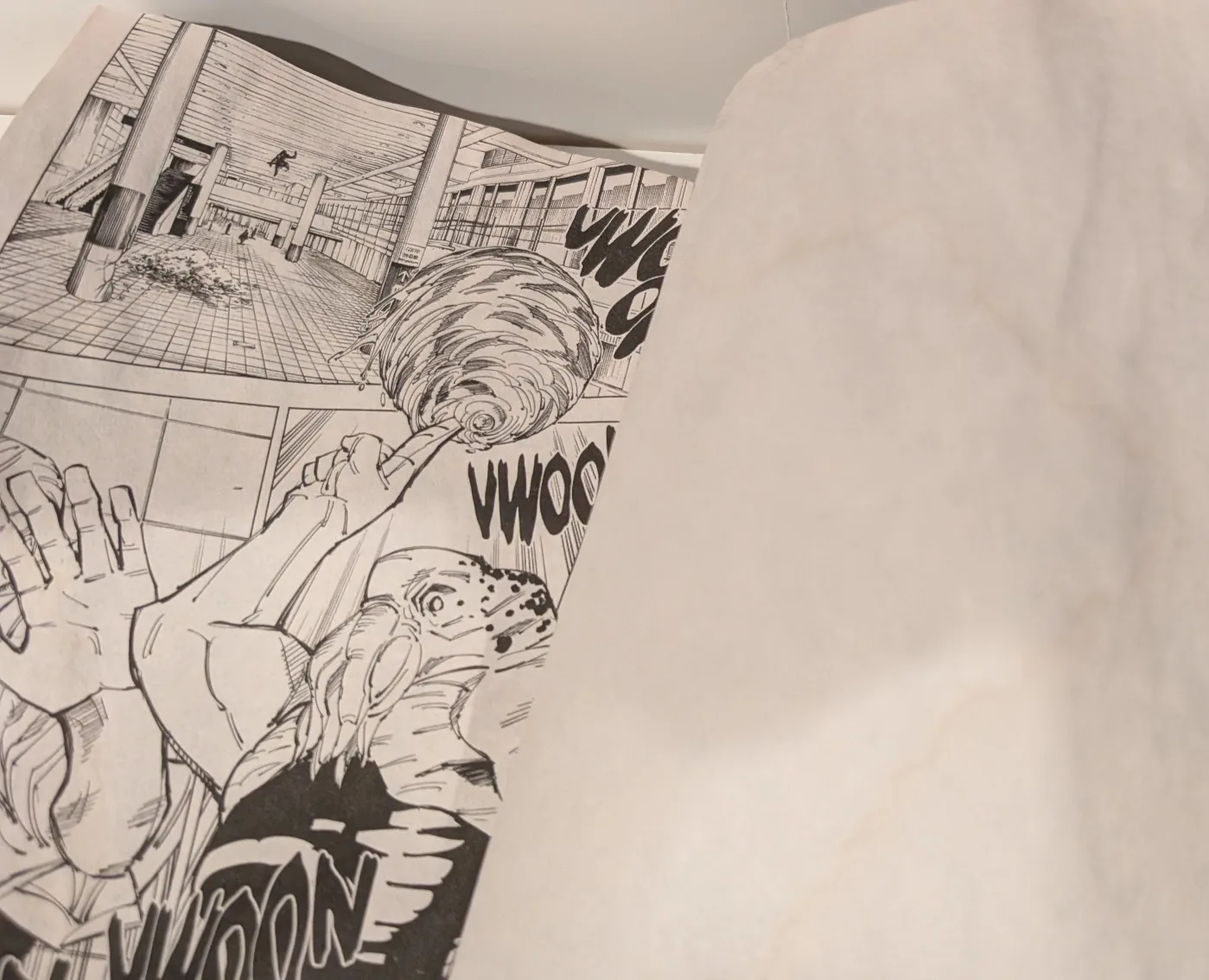 Jujutsu Kaisen Volume 13, Heavy Water Damage image indicator(4)