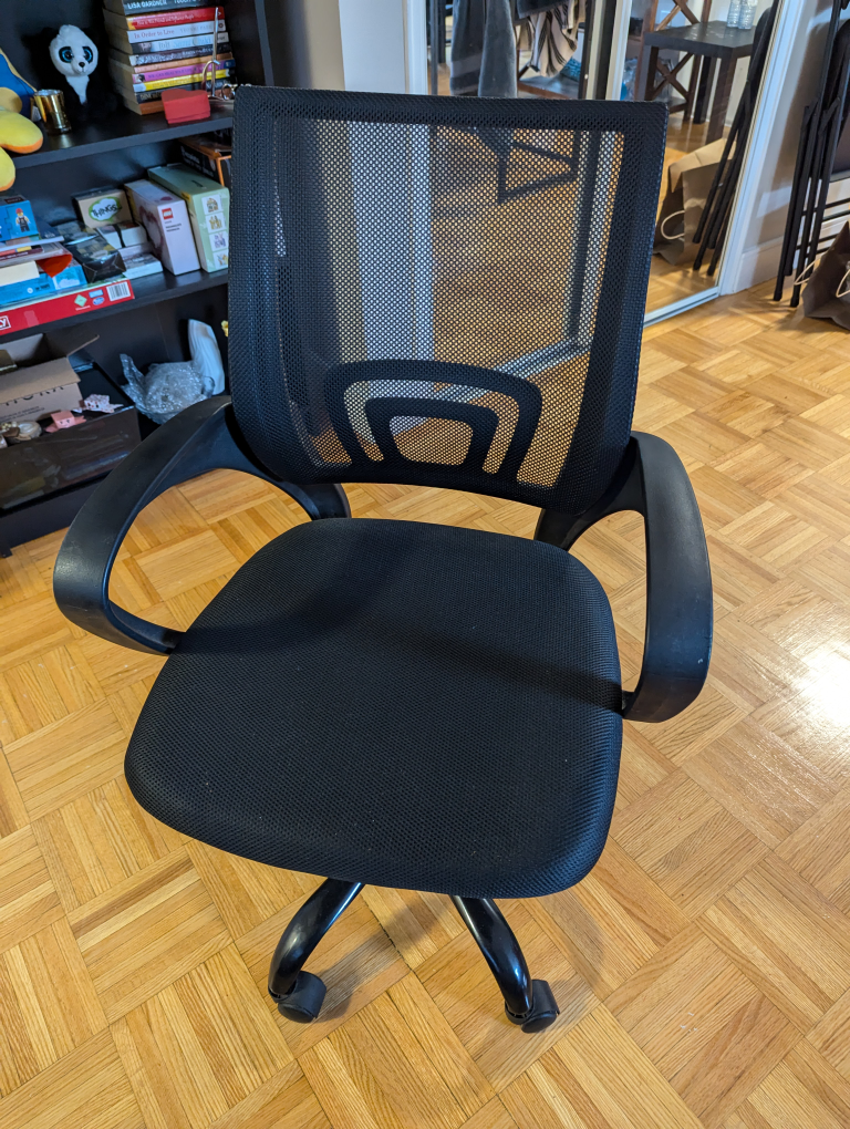Black Mesh Office Chair - photo 3