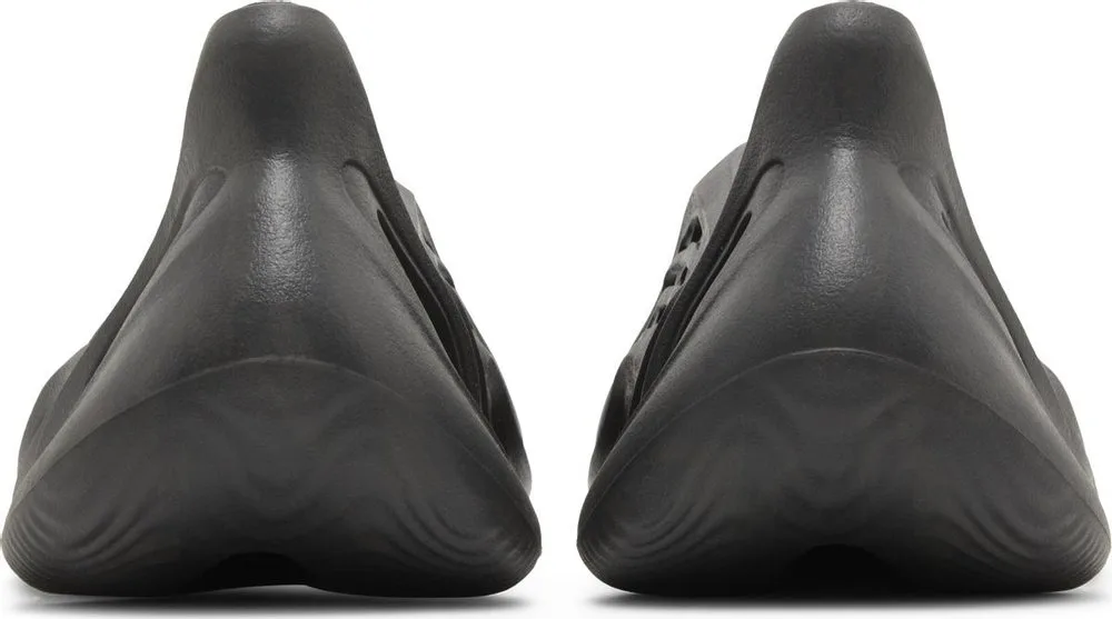 Adidas yeezy shoes Women's size 5.5 image indicator(3)