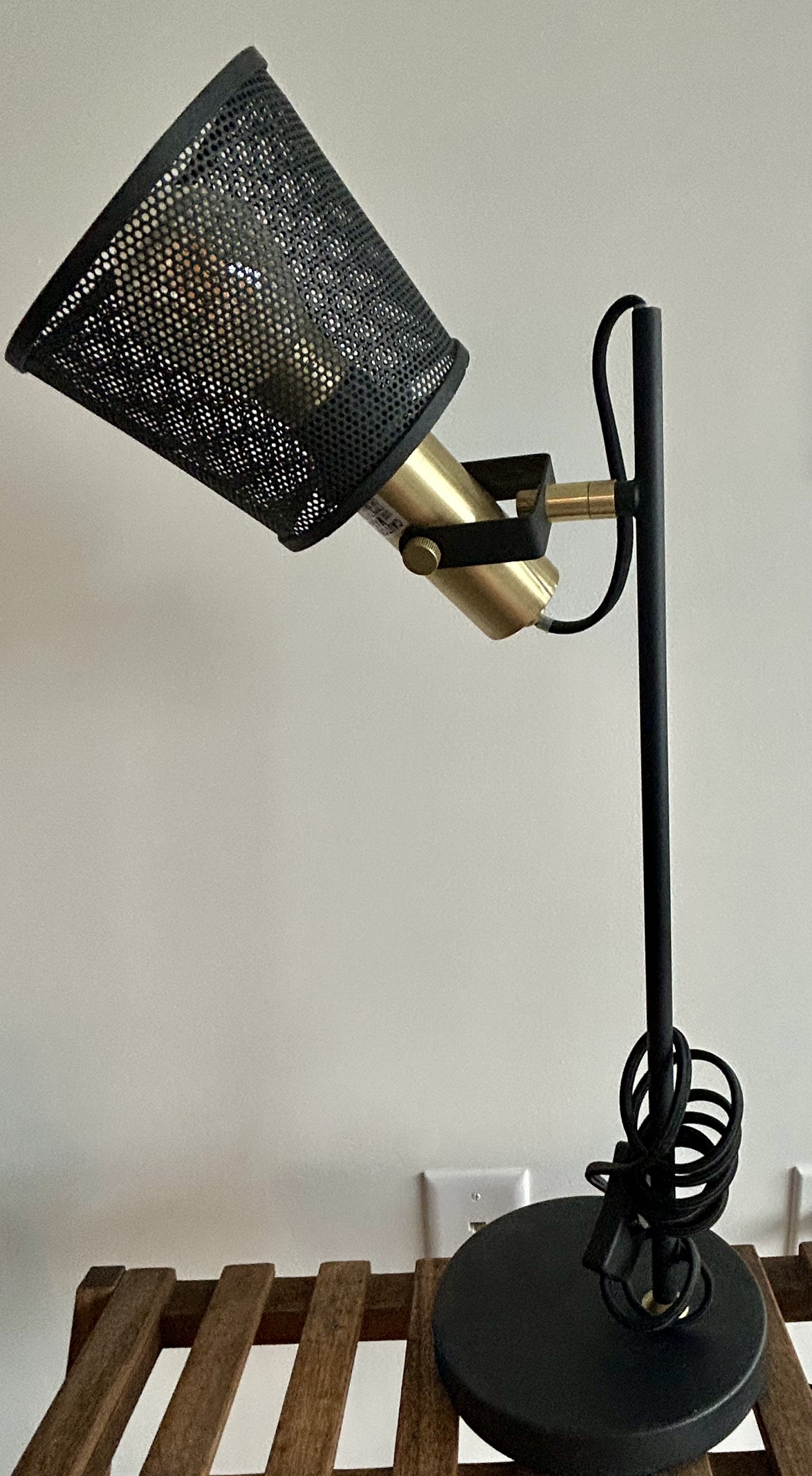 Black and Gold Desk Lamp - photo 3