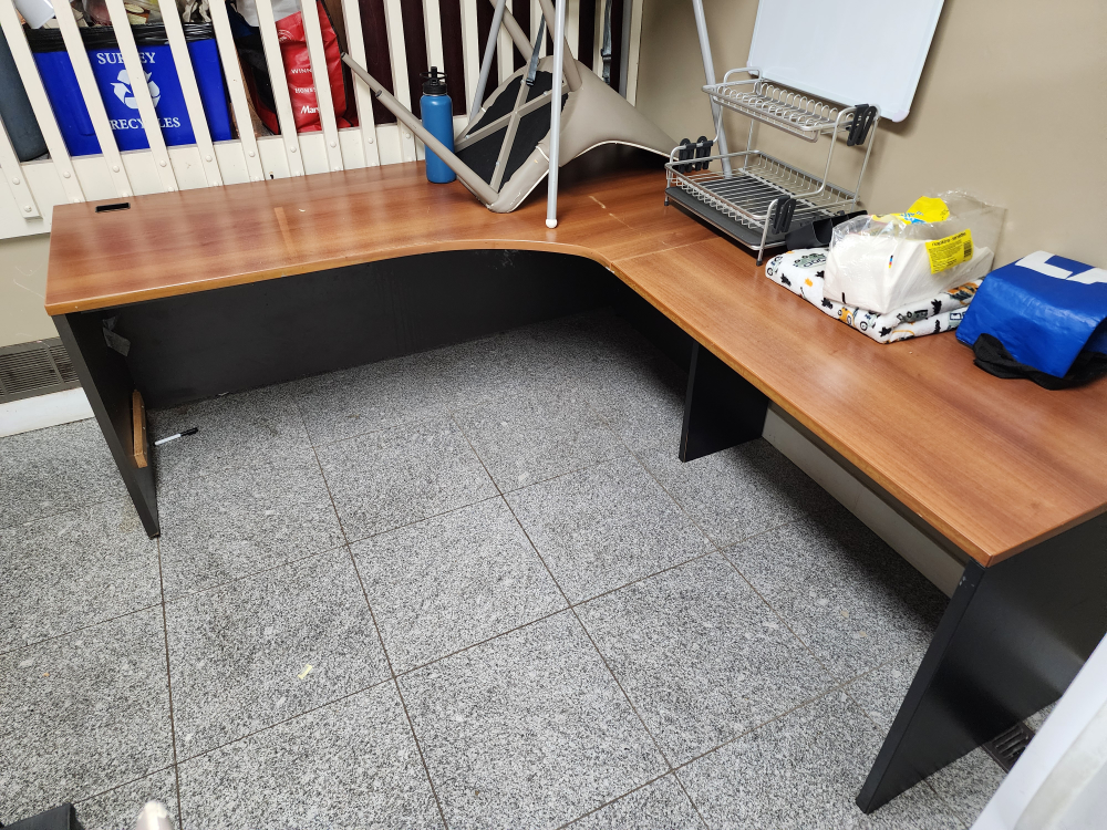 Corner Desk