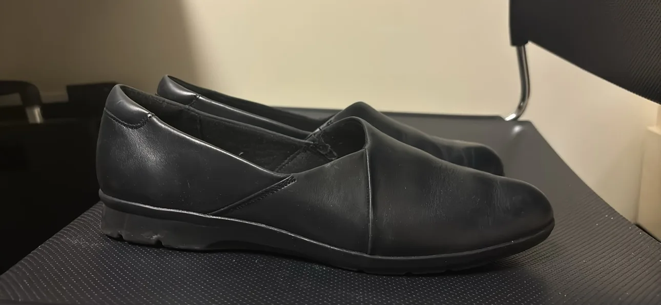 Clarks Women's Black Leather Slip-Ons image indicator(2)