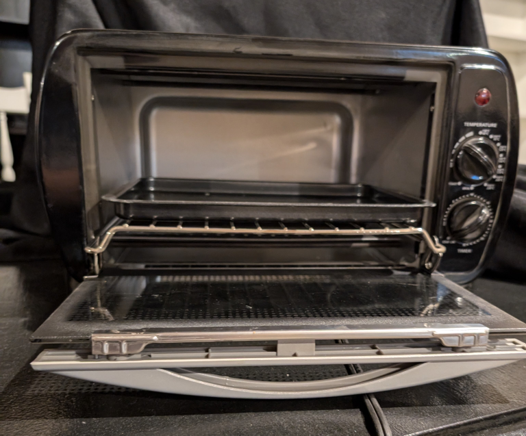 Betty Crocker Toaster Oven